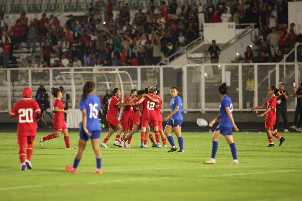 Potret Aksi Laga Persahabatan Timnas Senior Wanita Indonesia Vs ...